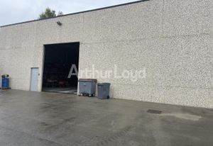 Location entrepôt-showroom Sainte-Catherine - Proche A1 et A26