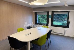 Location bureaux Valenciennes centre - Vue panoramique et parking