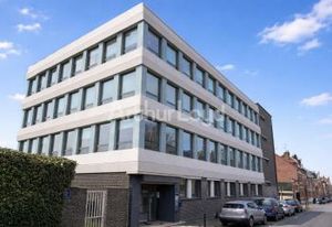Location bureaux Valenciennes centre - Vue panoramique et parking