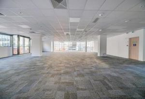 Location bureaux Massy - Proche Gare TGV, RER B, C et future ligne 18