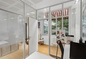 Location bureau Paris 9 - Terrasse privative et métro proche