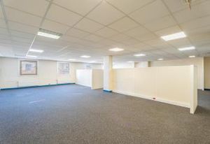 Vente bureau Saint-Ouen - Proche A86, A1 et futur hub Saint-Denis Pleyel