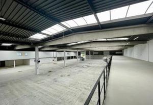 Location local d'activité Saint-Ouen-l'Aumône - Bâtiment indépendant