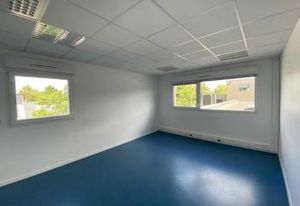 Bureaux à louer Auray - Proche transports en commun et centre-ville