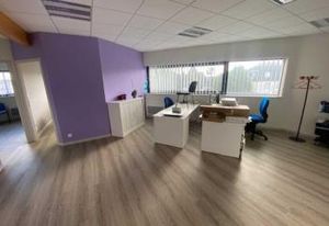 Location bureaux Saint-Martin-des-Champs - Proche gare et RN12