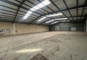 Bâtiment d'activité et stockage à louer Landivisiau - 3 cellules disponibles