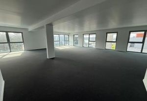 Location bureaux Lorient - Proche transports en commun et vue sur mer