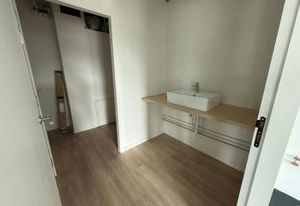 Location bureaux Lorient - Proche transports en commun et vue sur mer