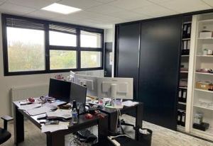 Location bureaux Guipavas - Proche rocade et bus