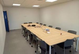 Location local d'activité Saint-Martin-des-Champs - 3037 m²