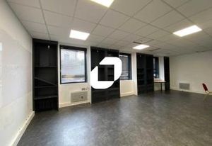 Location bureaux Saint-Denis - Proche RER D, métro et A1