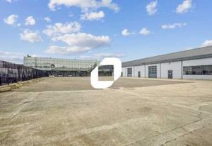 Location local d'activité Gonesse - Proche A1/A3 et RER D