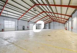 Location local d'activité Gonesse - Proche A1/A3 et RER D