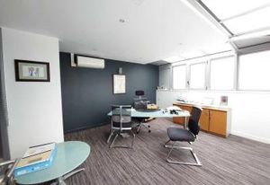 Location bureaux Vélizy-Villacoublay - Proche T6 et commerces
