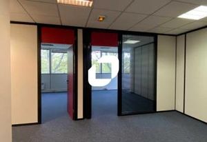 Vente bureaux Guyancourt - Proche gare RER/SNCF et axes autoroutiers