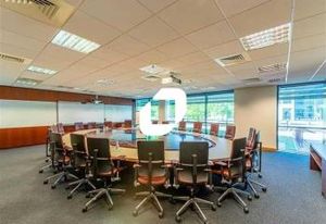 Bureaux à louer Serris - Proche A4 et RER Val d'Europe