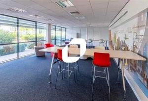Bureaux à louer Serris - Proche A4 et RER Val d'Europe