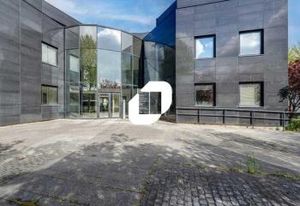 Vente bureaux Grigny, proche A6 et Francilienne, 6 places de parking
