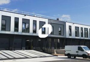 Location cellules d'activités/bureaux Trappes - Proche A12 et N10