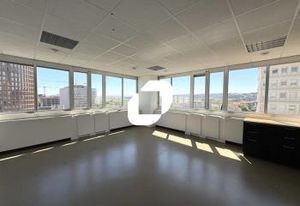 Location bureaux Part-Dieu Lyon 3, accès direct transports en commun