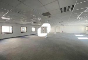 Location bureaux Lyon 9, proche bus, métro et gare Lyon-Gorge-de-Loup
