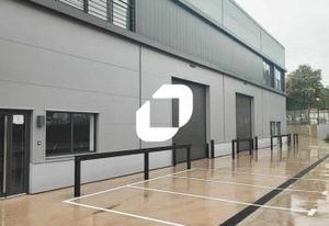 Local d'activité à louer Les Pavillons-sous-Bois - Proximité A3 et A86