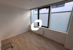 Vente bureau Suresnes - Proche centre-ville, tramway, gare SNCF