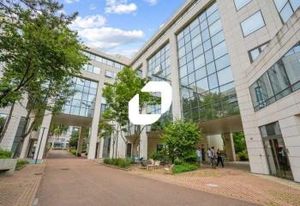 Bureaux à louer Montrouge - Proximité périphérique, métro, RER, tram et bus