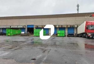 Location entrepôt Saint-Thibault-des-Vignes - Proximité A104