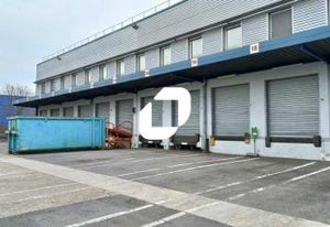 Location bureaux Tremblay-en-France - Proche transports et grands axes