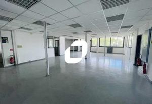 Vente bureaux Melun centre, proche gare et axes routiers