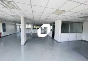 Vente bureaux Melun centre, proche gare et axes routiers