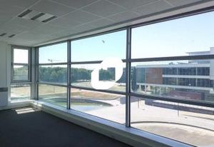 Location bureaux Guyancourt - Proche RER C, SNCF et autoroutes