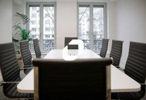 Bureaux privatifs Plug & Play - Paris 8 - Métro Kléber