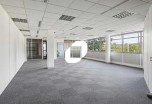 Bureaux à louer Orsay - Gare RER B, accès PMR, site clos et sécurisé