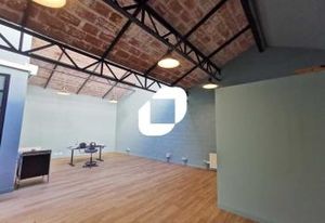 Vente bureau Cachan centre-ville - Proche RER B, bus et autoroute A6