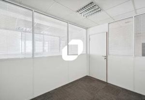 Bureaux à louer Levallois-Perret - Proche métro Louise Michel et Porte de Champerret