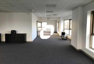 Location bureaux Chelles, proche Francilienne N104 et RER E