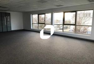 Location bureaux Chelles, proche Francilienne N104 et RER E