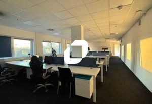 Location bureaux Massy - Proche RER B et C, bus et autoroutes A6 et A10