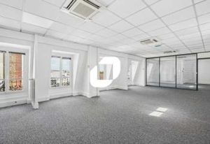 Location bureaux Paris 9 - Quartier Saint-Georges, proche métro et RER