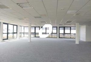 Bureaux à vendre Guyancourt - Gare SNCF et accès routiers