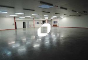 Locaux mixtes à louer Quincy-Voisins - Proximité A4