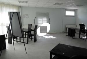 Locaux mixtes à louer Quincy-Voisins - Proximité A4