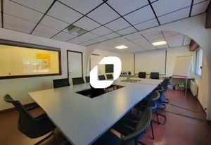 Bureaux à vendre Évry - Proche tramway, RER, bus et autoroute