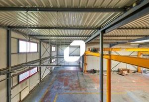 Locaux d'activité à vendre Voisins-le-Bretonneux - Accès A86, N10, N12, A12