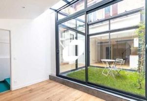 Location bureaux Paris 20 - Quartier Ménilmontant, bus 96 et 26