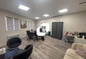 Location bureaux Mantes-la-Ville - Proche A13 et gare SNCF