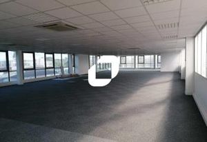 Location bureaux Bezons - Proche tramway et autoroute A86