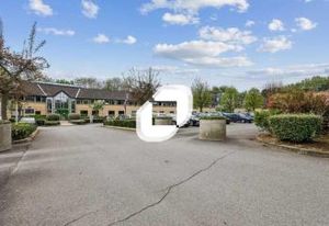 Location bureaux Champs-sur-Marne - Proche A4 et RER Champs